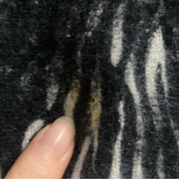 Equipment Sloane Zebra Animal Print Cashmere Sweater - Picture 6 of 7